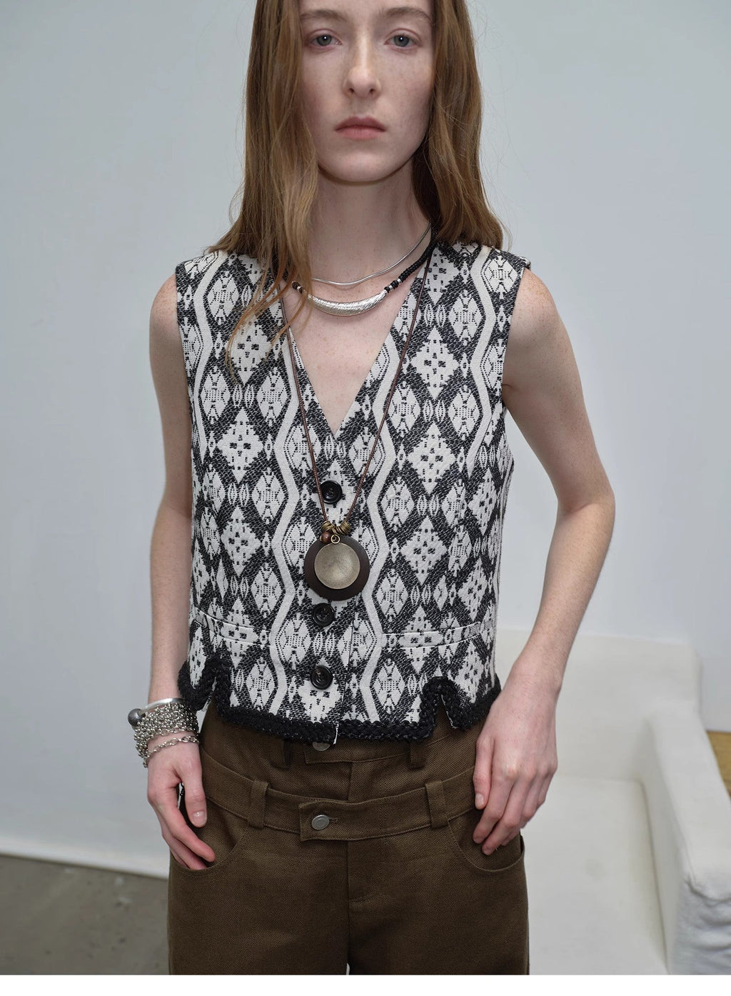 "Venice" Classical simple silhouette Italian imported jacquard ethnic style V-neck vest