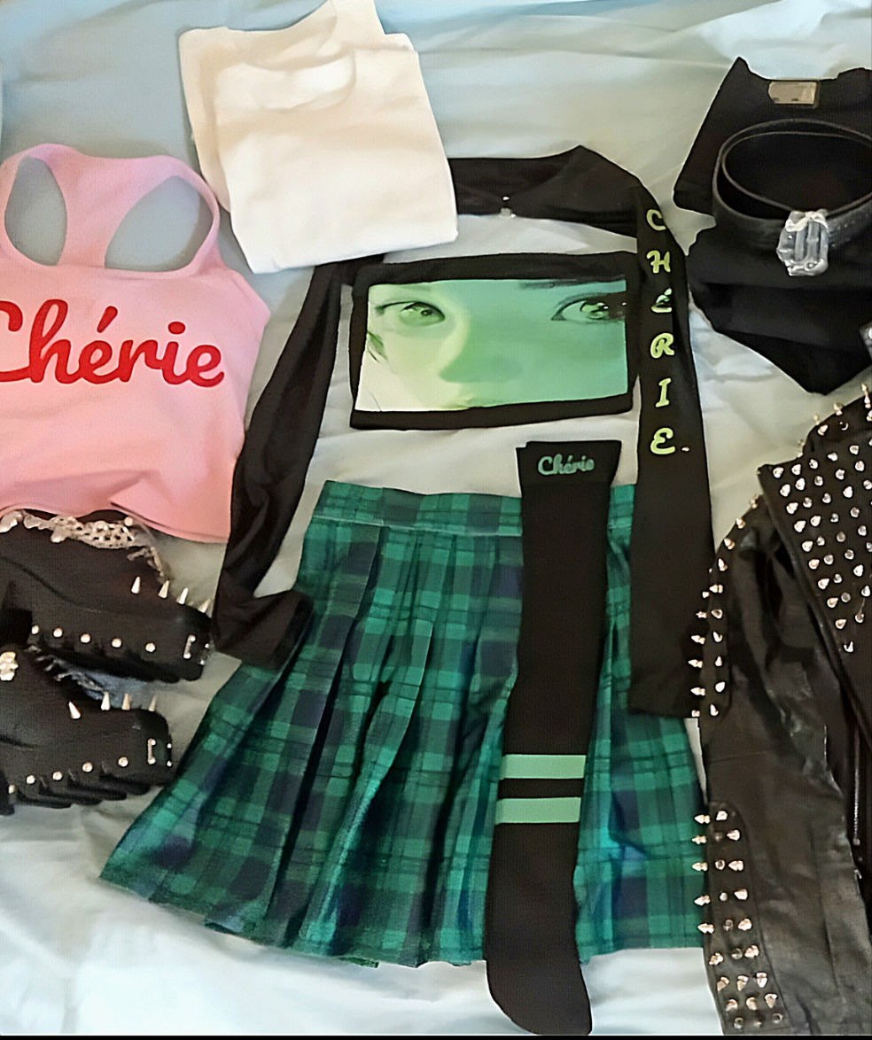 Black & Green Top & Skirt Set