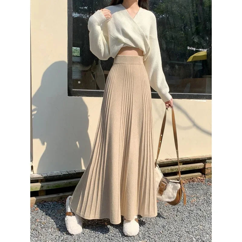 French knitted skirt women's autumn and winter 2024 new fashionable stylish popular high waist drooping A- line skirt
