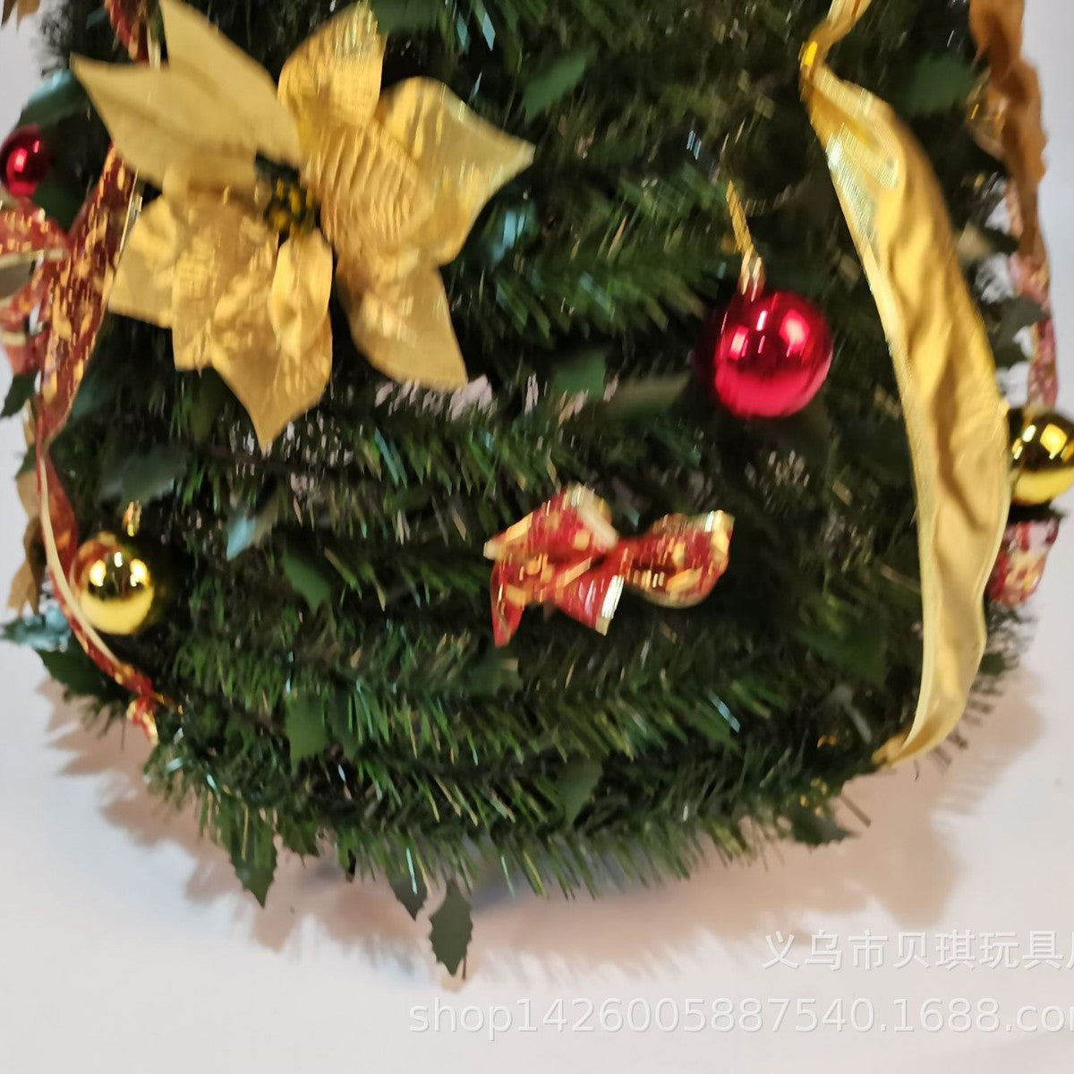 Beiqi 1.8 m Amazon hot telescopic tree with ornament 150LED light frame tree foldable Christmas Festival