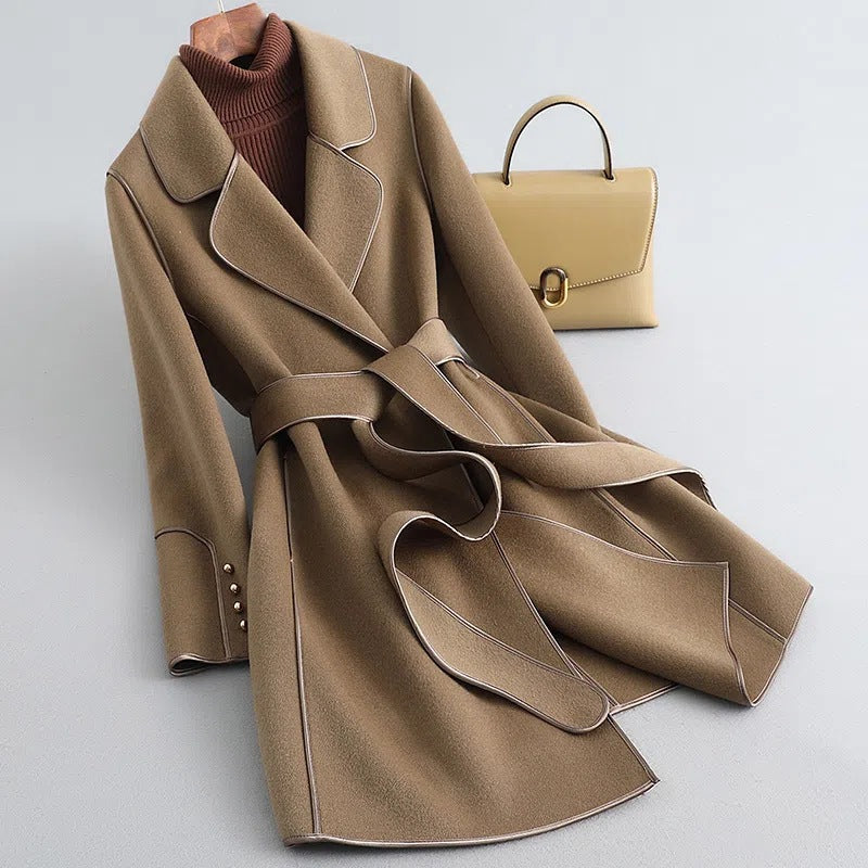 Quality 2022 winter Hong Kong style artistic retro super long sleeve pile collar women's woolen coat factory wholesale