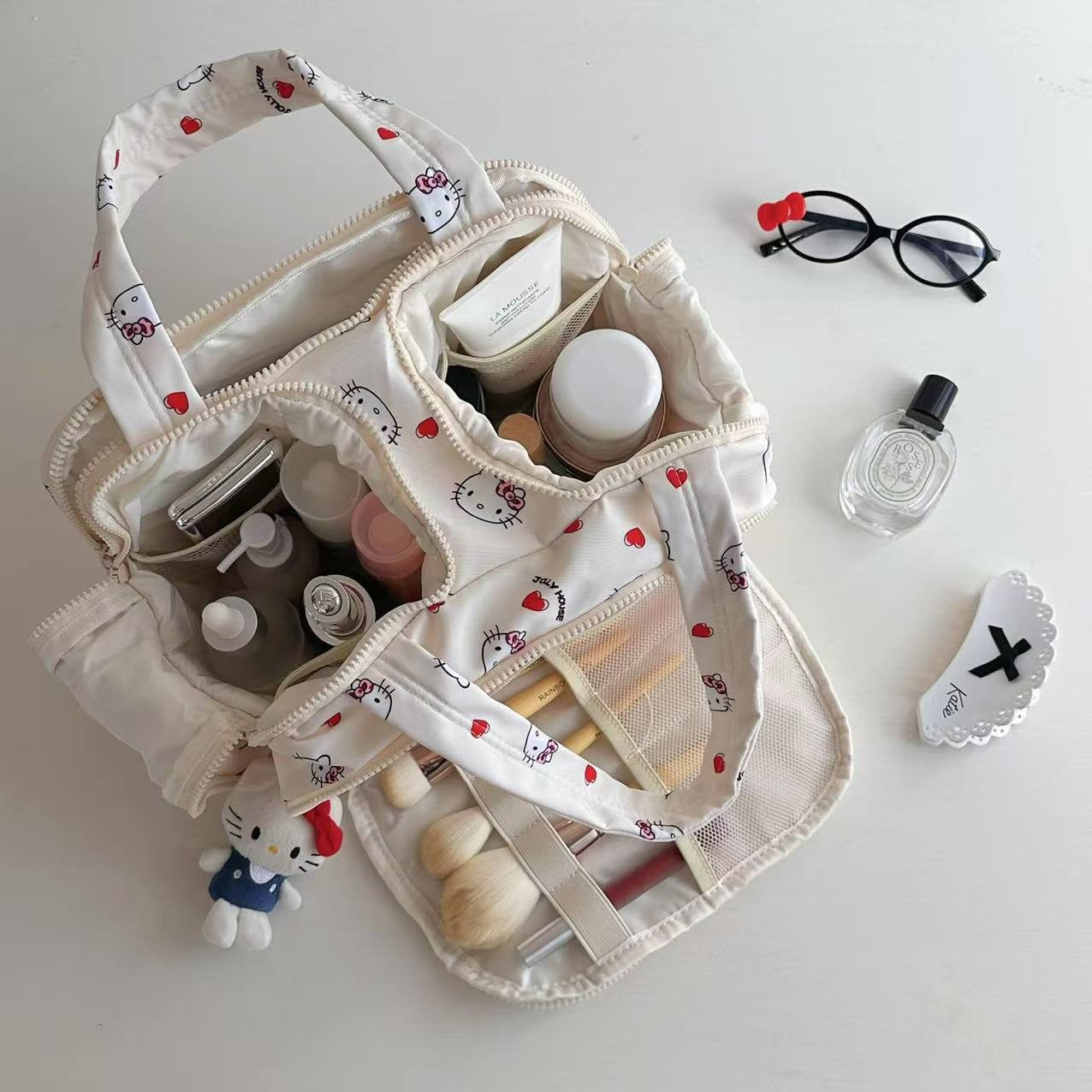 Cross-border wash bag simple lightweight large wide open wash bag fluffy cosmetic bag storage bag travel handbag