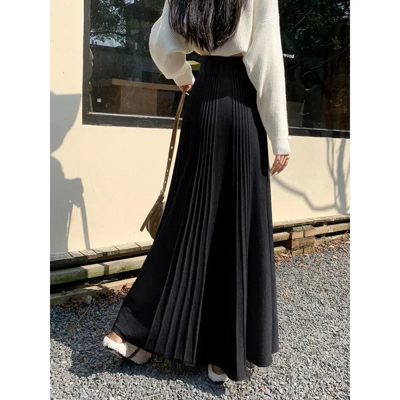 French knitted skirt women's autumn and winter 2024 new fashionable stylish popular high waist drooping A- line skirt