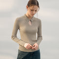 2025 temperament long sleeve knitwear women's autumn elegant design warm and slimming top solid color wool base shirt