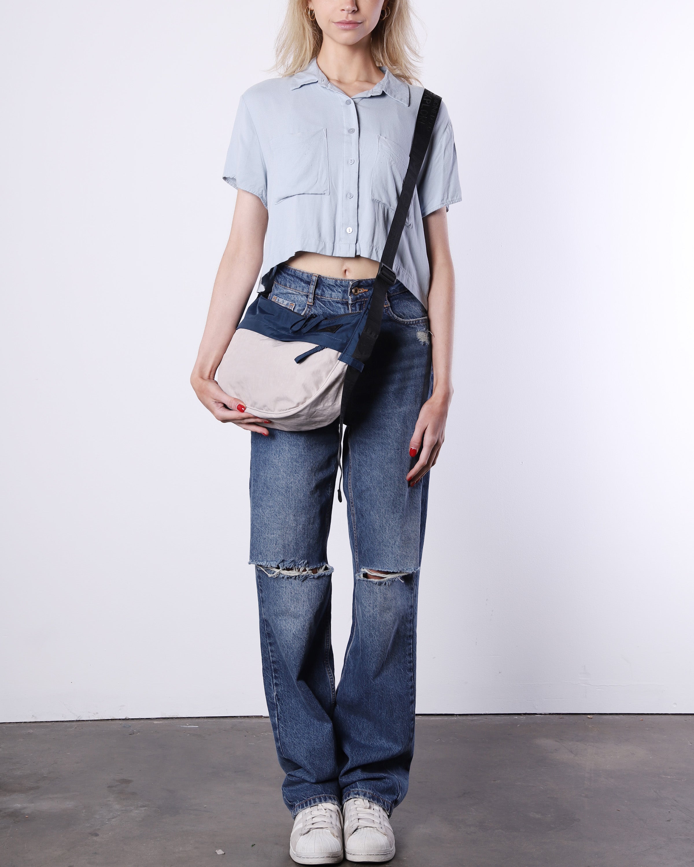 EVERYWHERE CRESCENT II Mushroom